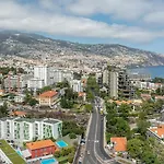 Vista Savoy By Rmz *