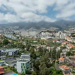 Vista Savoy By Rmz *