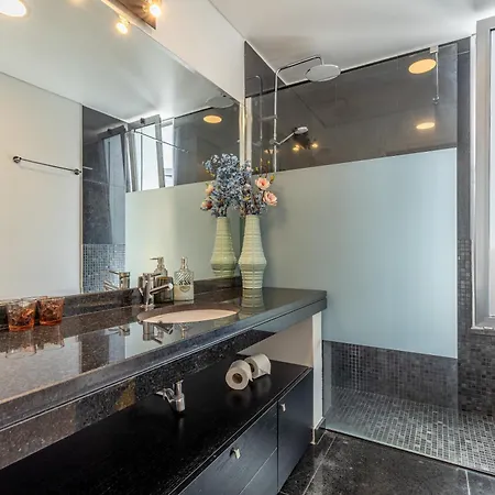 Apartment Vista Savoy By Rmz Funchal (Madeira)