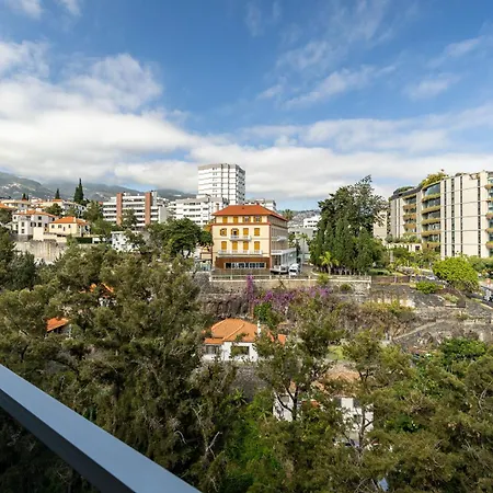 Vista Savoy By Rmz Funchal (Madeira)