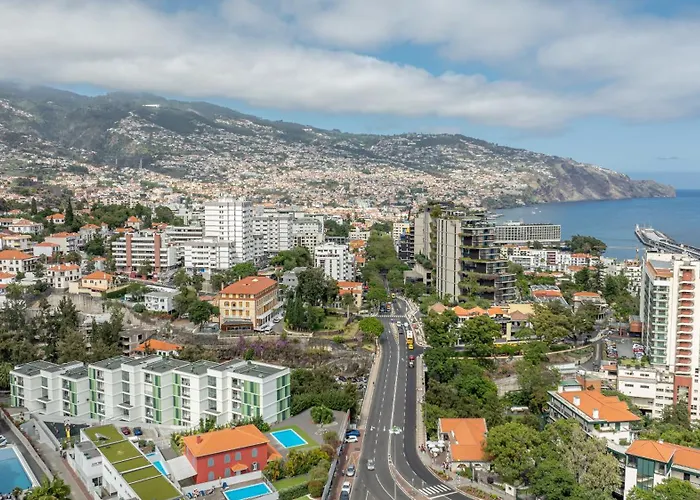 Vista Savoy By Rmz *