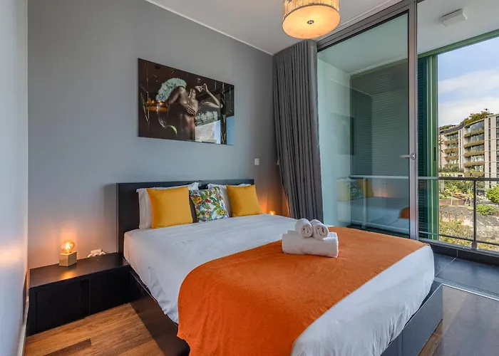 Vista Savoy By Rmz Apartman *