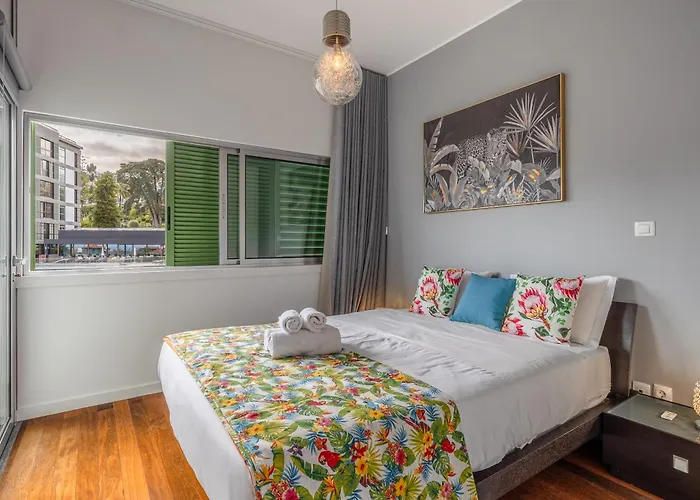 Vista Savoy By Rmz Apartman Funchal