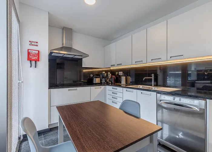 Vista Savoy By Rmz * 푼샬