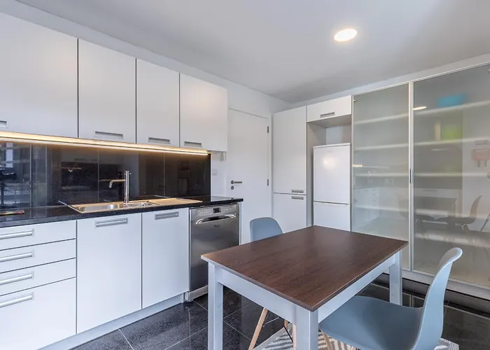 Vista Savoy By Rmz Apartman Funchal