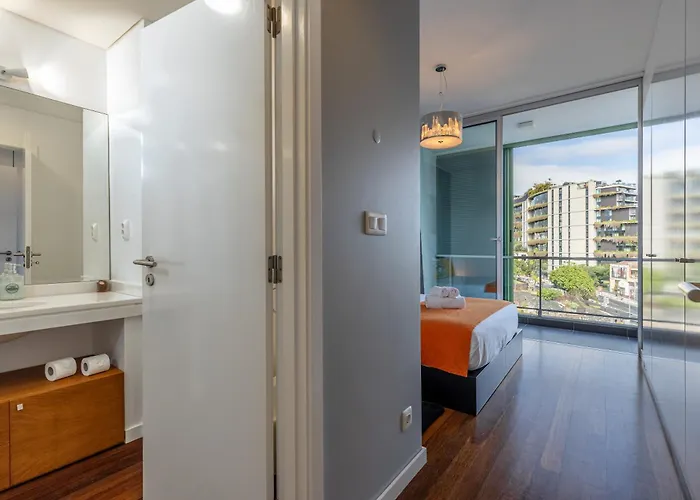 Vista Savoy By Rmz * Funchal