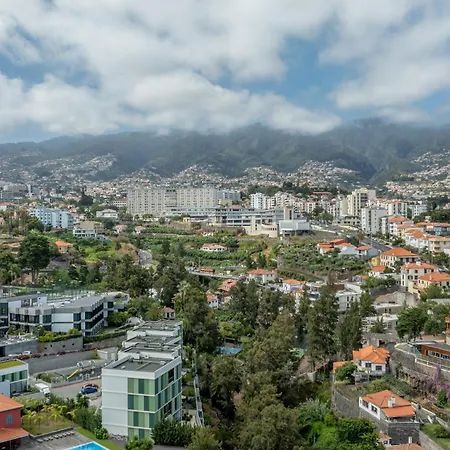 Vista Savoy By Rmz *