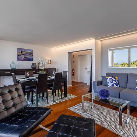 Vista Savoy By Rmz * Фуншал